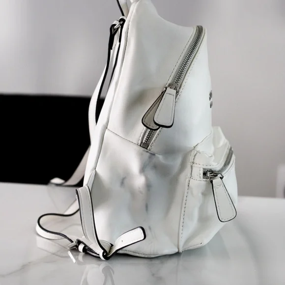 Guess Backpack - Picture 2 of 6